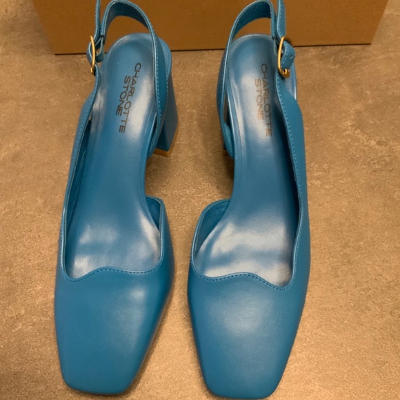 Charlotte Stone Blue Heels in Box - Picture 3 of 10
